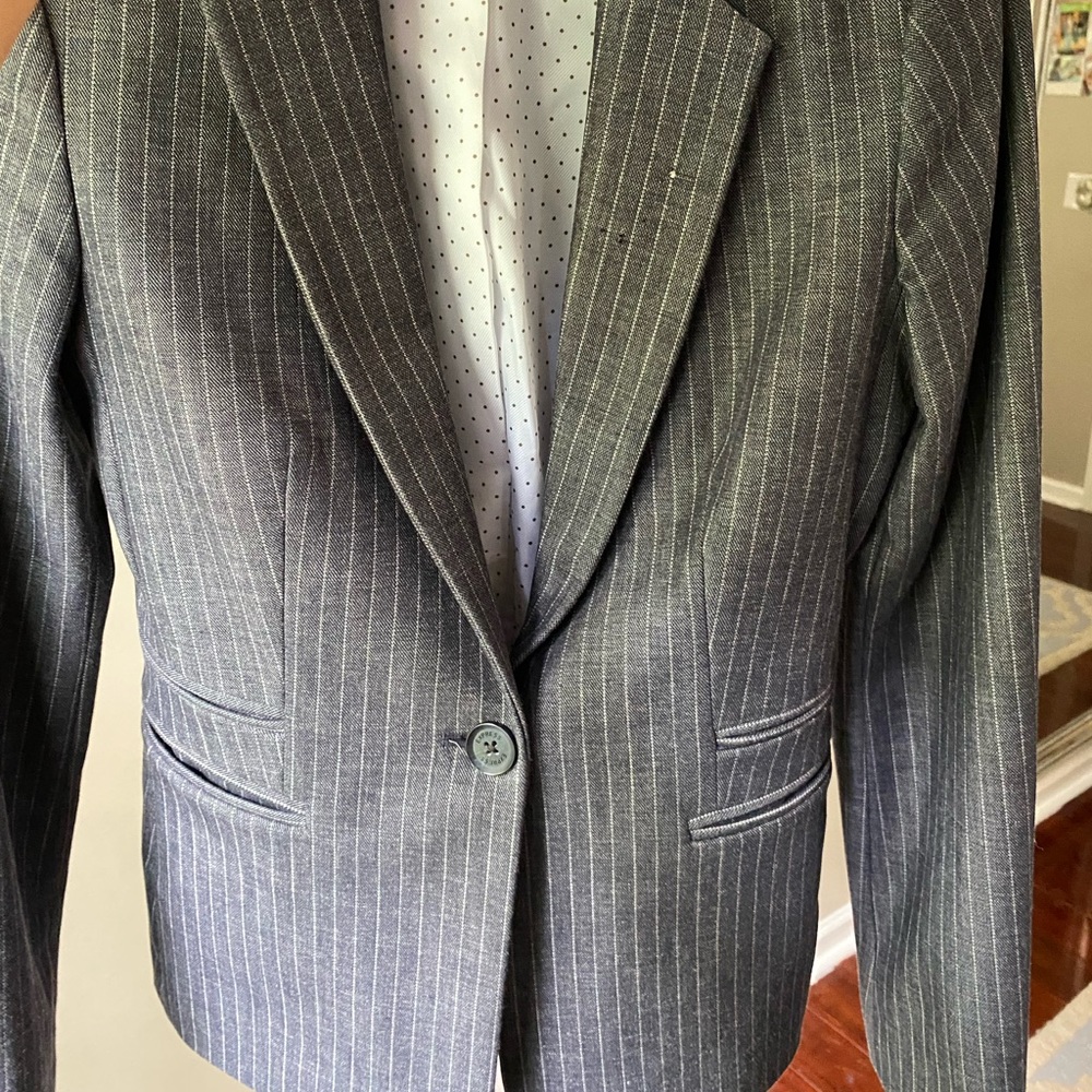 Express Blazer, Single Button. - image 7